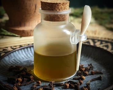 How to make Clove Oil for Toothache